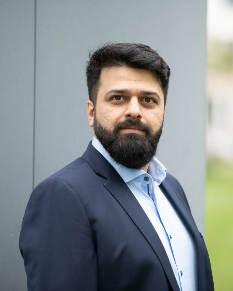 Portrait von Reza Abdi, Wirtschaftsingenieur und Speaker aus Bonn